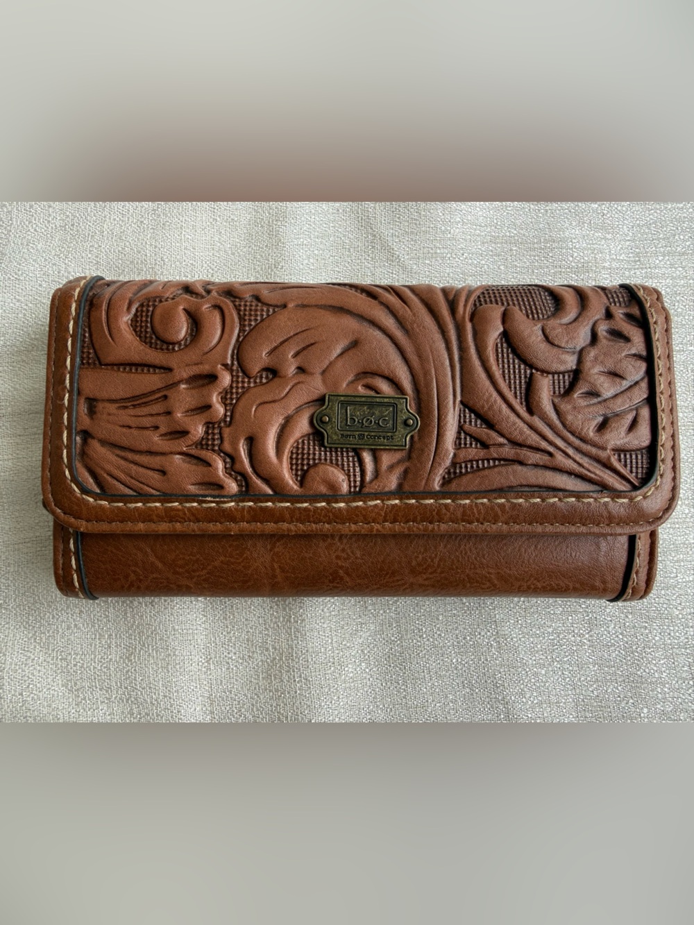 NWOT BOC Born Concept Brown Floral Embossed Faux Leather Trifold Clutch Wallet